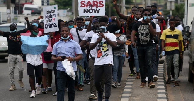 Demonstrators took to the streets of Lagos to demonstrate against police violence.