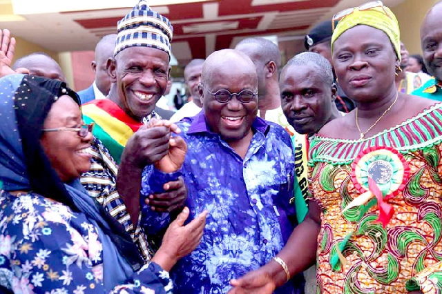 Akufo-Addo mobbed by farmers